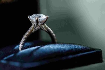 diamond engagement ring